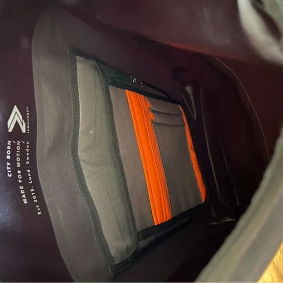 IAMRUNBOX commuting backpack